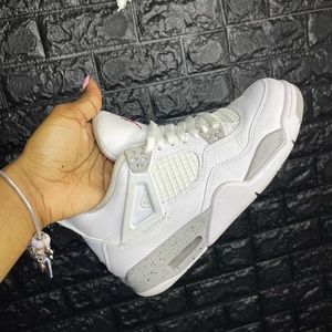 Jordan 4s